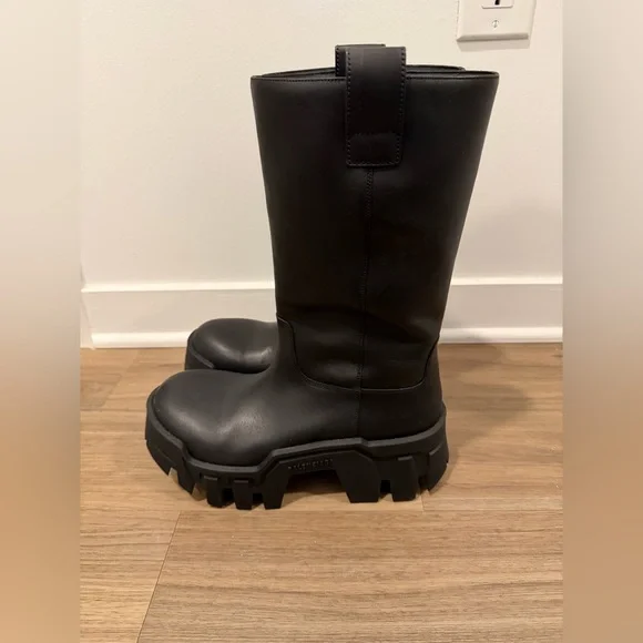 Balenciaga Bulldozer Boots - Picture 5 of 9